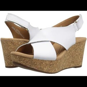 Clarks Annadel Eirwyn cushion soft wedge sandal